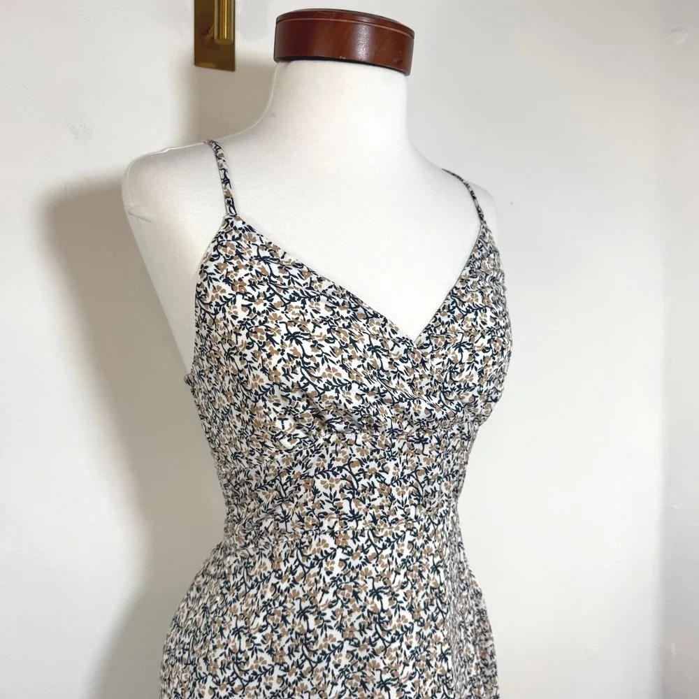 Abercrombie & Fitch Ditsy Floral Maxi Dress XS Smocked Cottagecore Boho Sundress